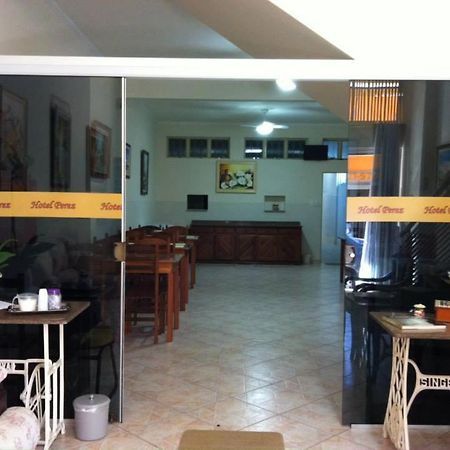 Hotel Perez Pouso Alegre Buitenkant foto