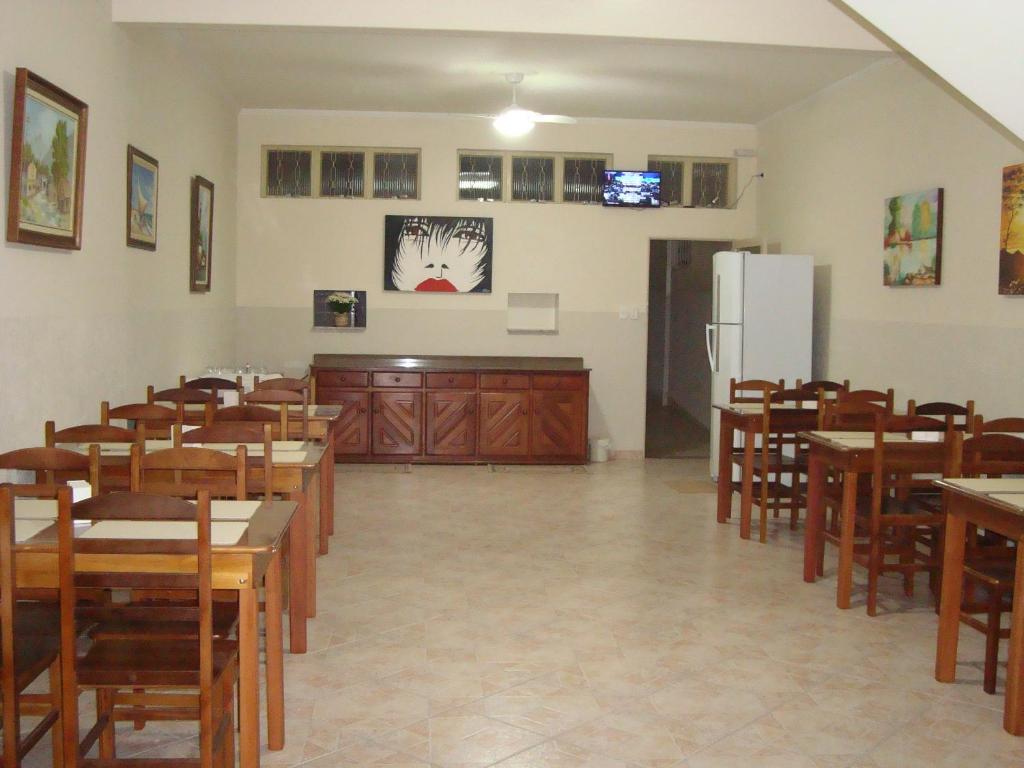 Hotel Perez Pouso Alegre Buitenkant foto