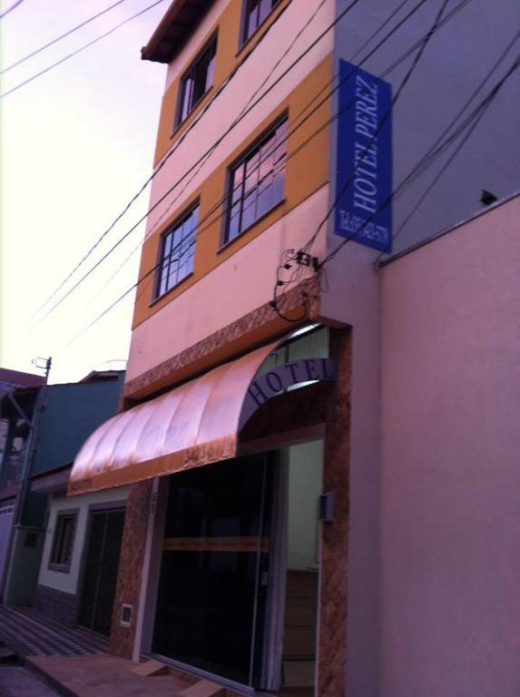 Hotel Perez Pouso Alegre Buitenkant foto